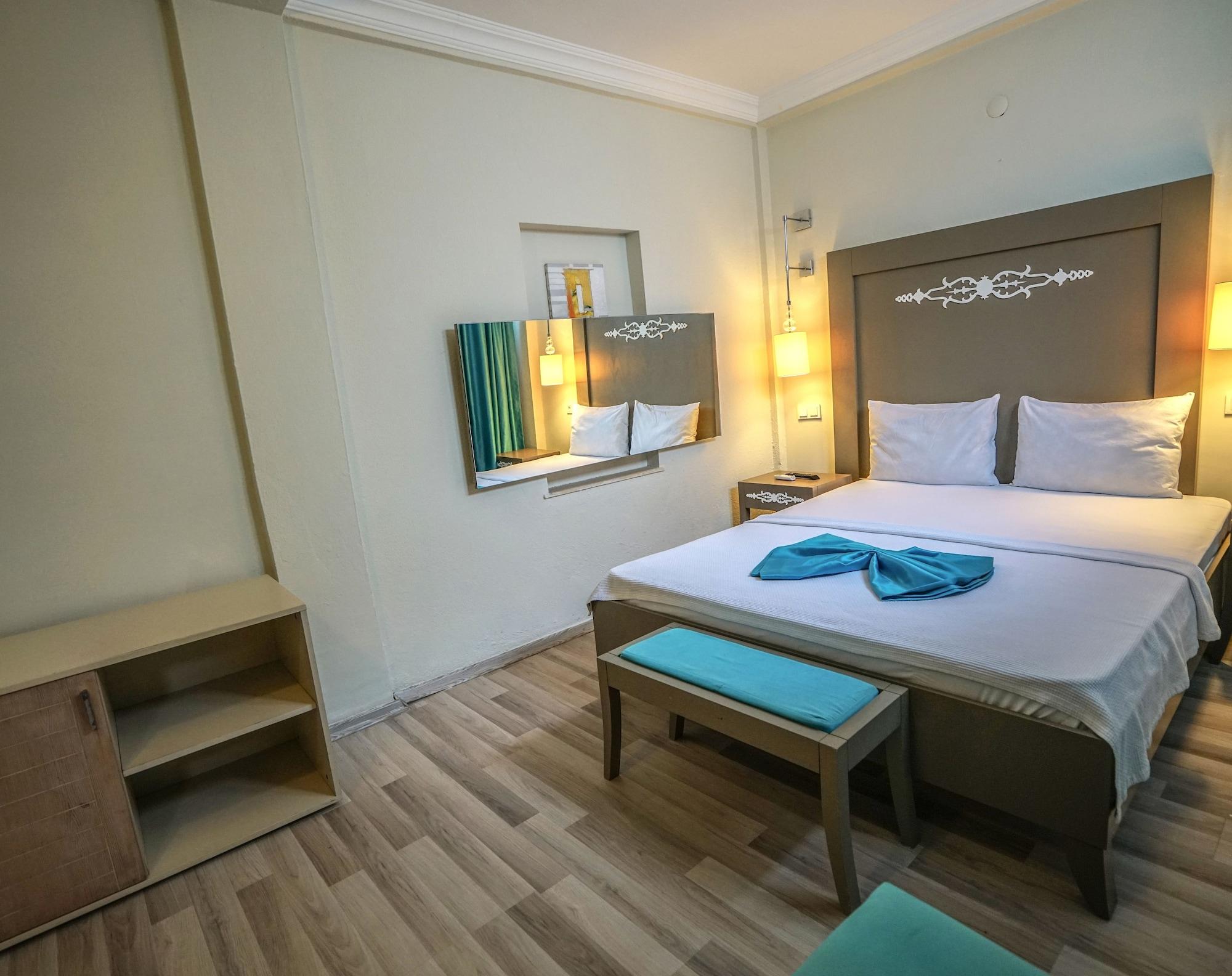 Sky Nova Hotel & Suites Bodrum Buitenkant foto