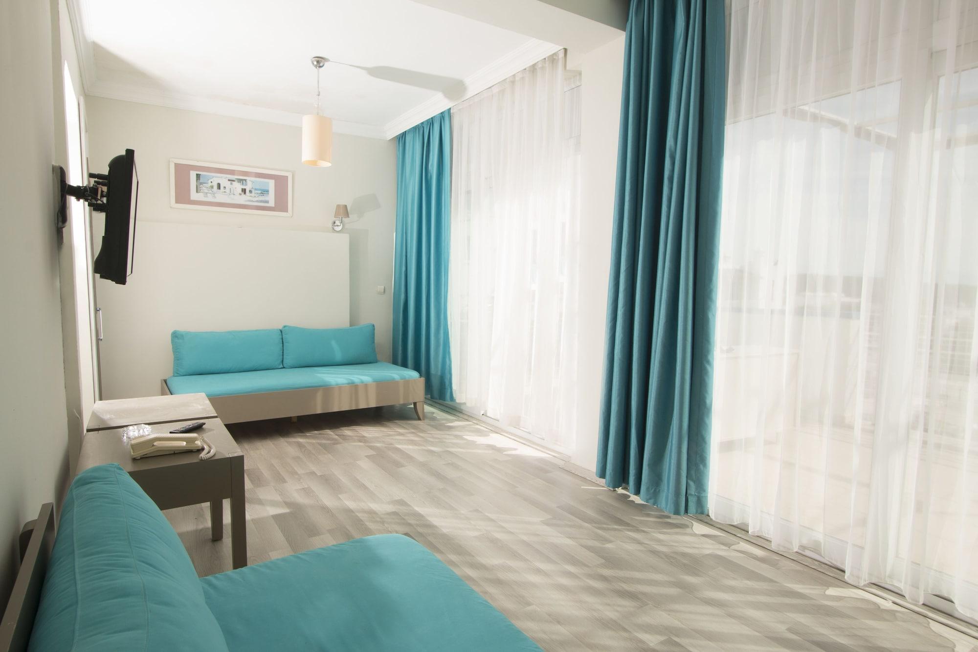 Sky Nova Hotel & Suites Bodrum Buitenkant foto
